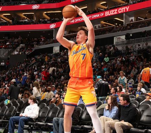 穆里尼奥重,返舞台,亿元巨星加,九游娱乐平台,九游娱乐官方网站,九游娱乐登录入口,九游娱乐app下载